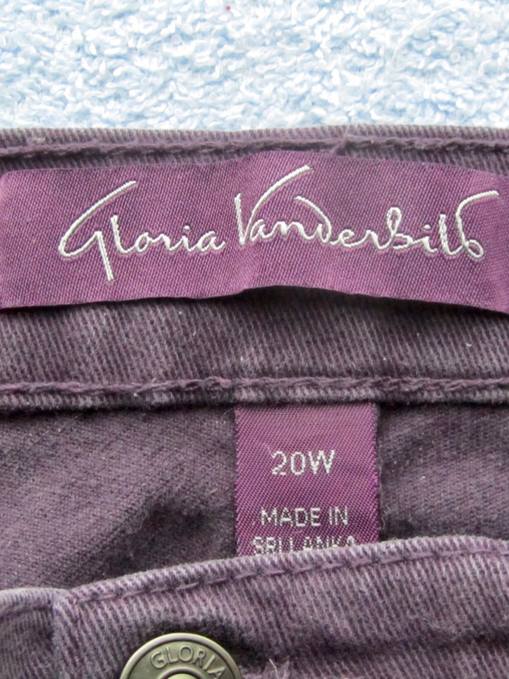 Gloria Vanderbilt Jeans - Picture 5 of 5